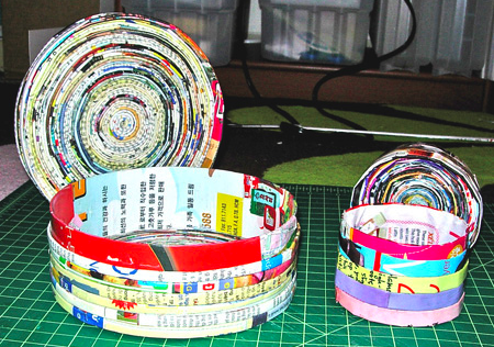 Craft Ideas Magazines on Recycled Magazine Bowls Using This Photo Tutorial From Abstract